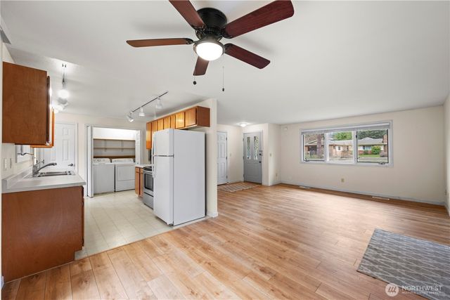 314 Dungeness Meadows, Sequim, WA 98382