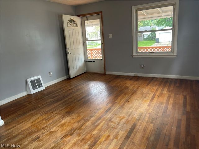 757 Davies Avenue, Akron, OH 44306