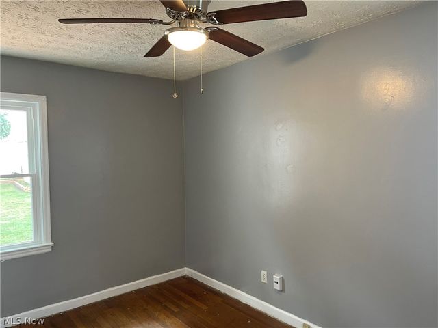 757 Davies Avenue, Akron, OH 44306