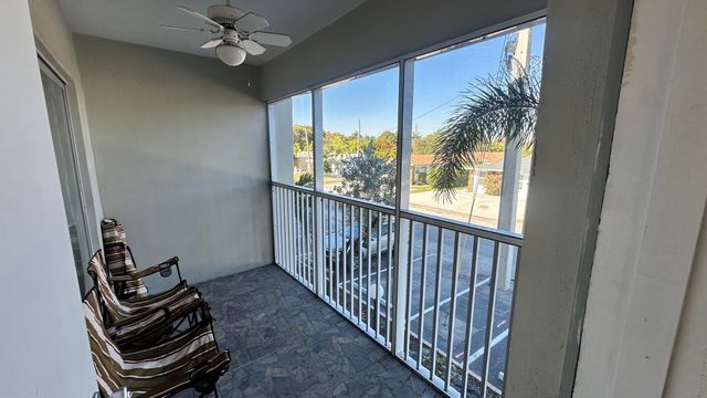 330 SE 2nd Street 202g, Hallandale Beach, FL 33009