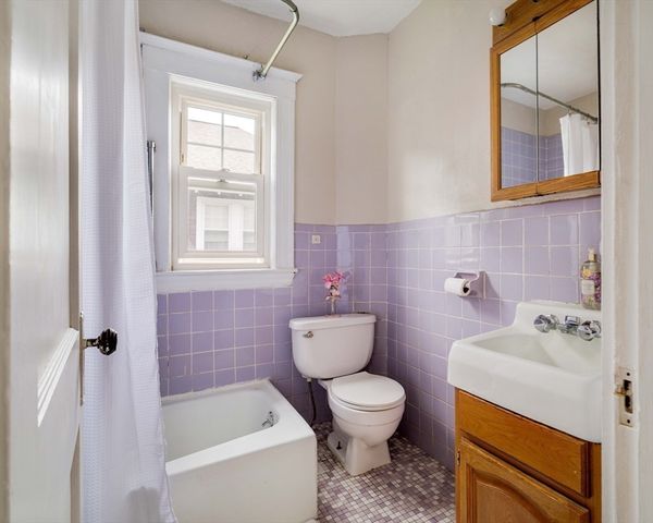 101 Tyndale St, Boston, MA 02131