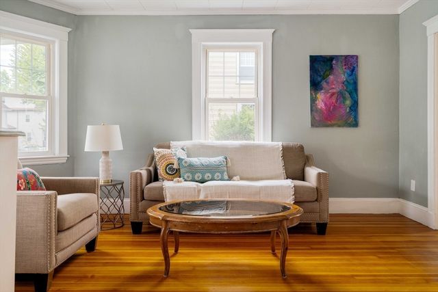 101 Tyndale St, Boston, MA 02131