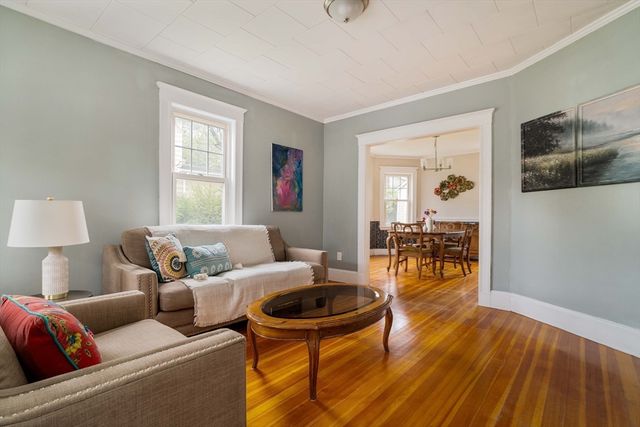 101 Tyndale St, Boston, MA 02131