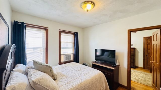 58 Hilton St 58, Arlington, MA 02474