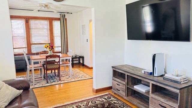 58 Hilton St 58, Arlington, MA 02474