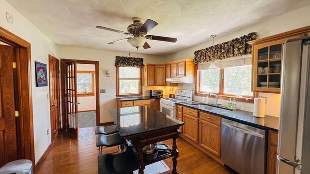 58 Hilton St 58, Arlington, MA 02474