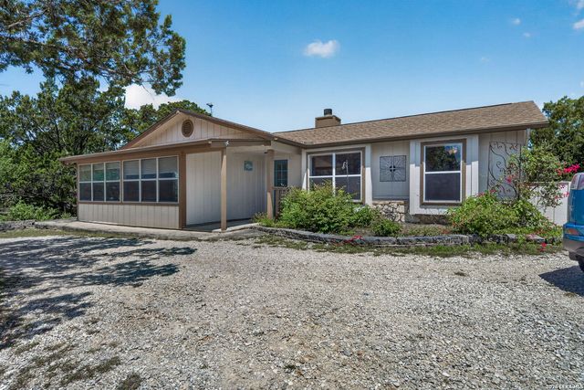 102 SPARROW HAWK TRL, Boerne, TX 78006