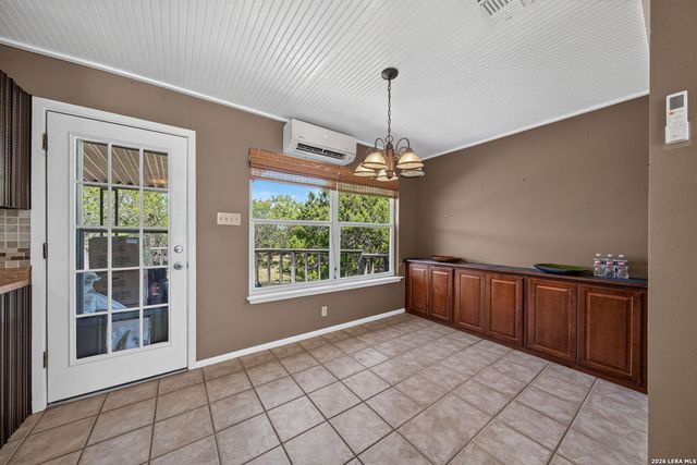 102 SPARROW HAWK TRL, Boerne, TX 78006