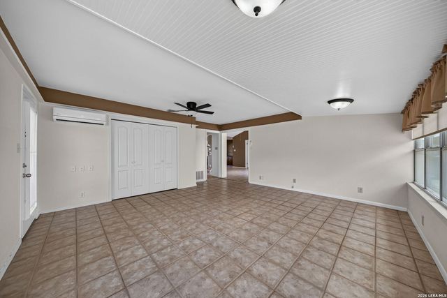 102 SPARROW HAWK TRL, Boerne, TX 78006