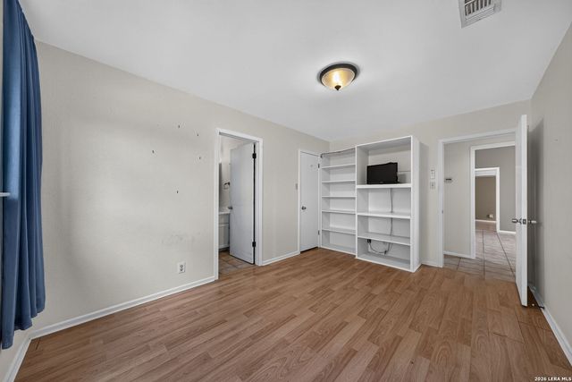 102 SPARROW HAWK TRL, Boerne, TX 78006