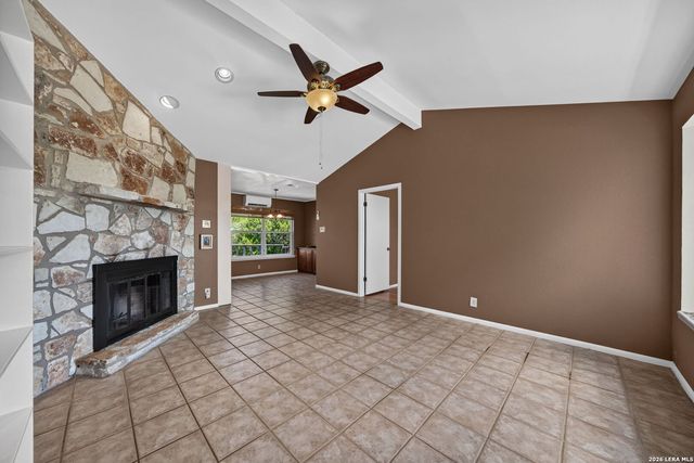 102 SPARROW HAWK TRL, Boerne, TX 78006