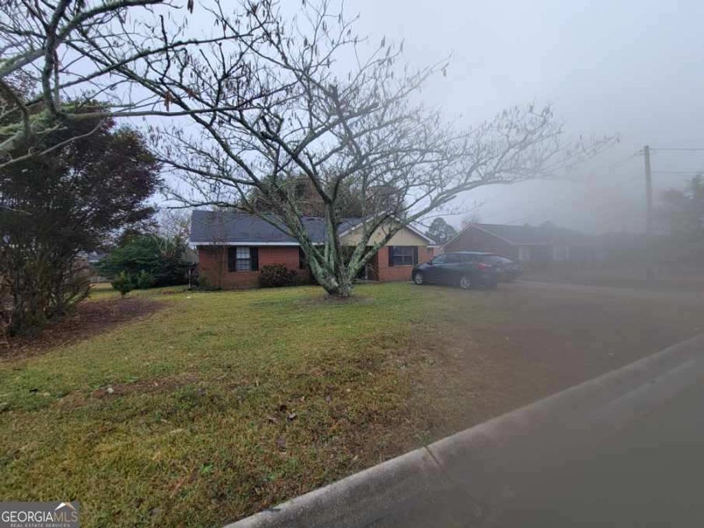 913 Churchfield Drive, Hinesville, GA 31313