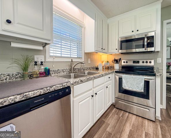 255 River Mist Circle, Jefferson, GA 30549