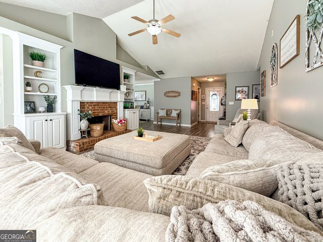 255 River Mist Circle, Jefferson, GA 30549