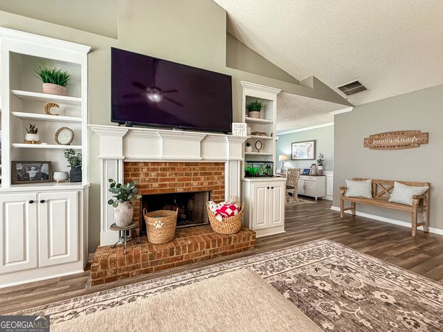 255 River Mist Circle, Jefferson, GA 30549
