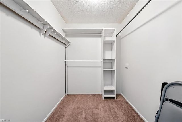 4242 Thalia Station CIR, Virginia Beach, VA 23452