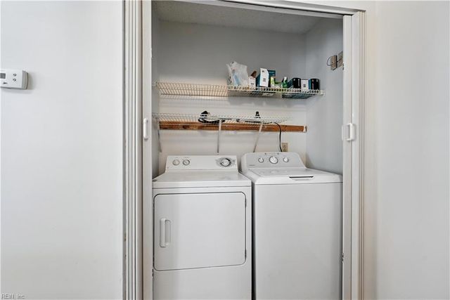 4242 Thalia Station CIR, Virginia Beach, VA 23452