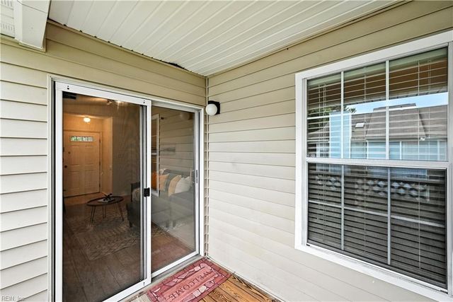 4242 Thalia Station CIR, Virginia Beach, VA 23452