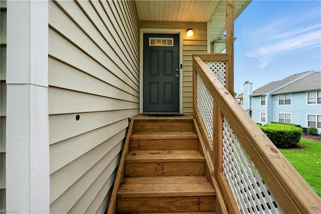 4242 Thalia Station CIR, Virginia Beach, VA 23452