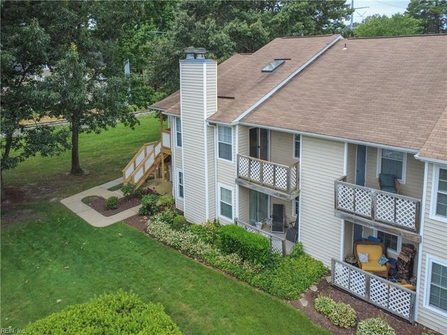 4242 Thalia Station CIR, Virginia Beach, VA 23452