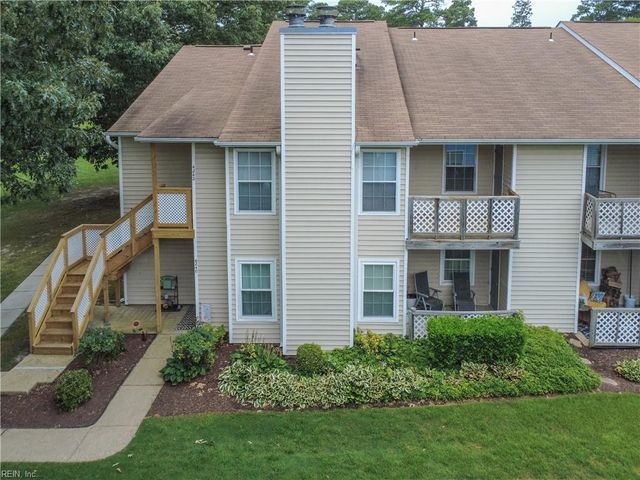 4242 Thalia Station CIR, Virginia Beach, VA 23452