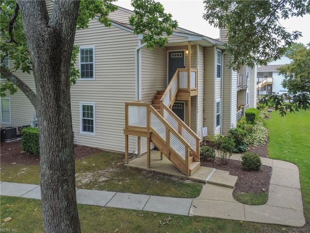 4242 Thalia Station CIR, Virginia Beach, VA 23452