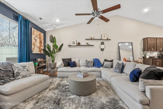 403 Toronto Lane, Knoxville, TN 37918