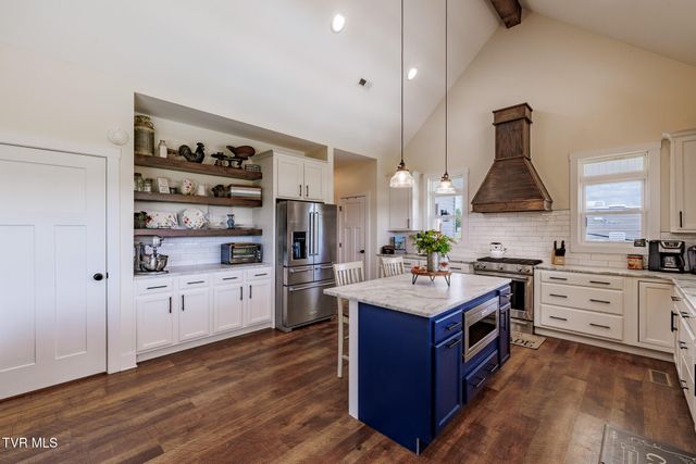 186 Berry Ridge Road, Jonesborough, TN 37659