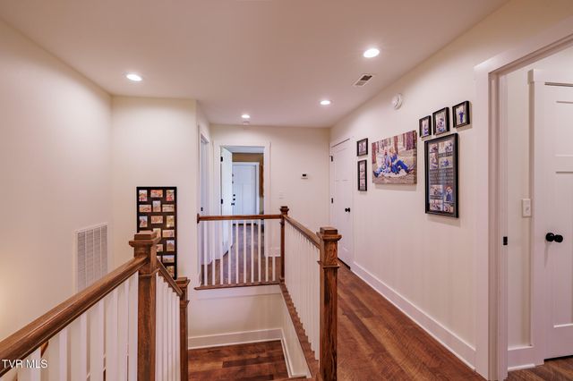 186 Berry Ridge Road, Jonesborough, TN 37659