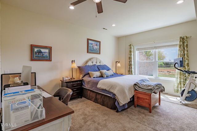 186 Berry Ridge Road, Jonesborough, TN 37659