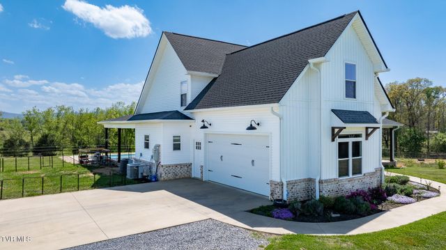 186 Berry Ridge Road, Jonesborough, TN 37659