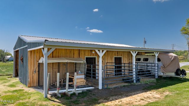 186 Berry Ridge Road, Jonesborough, TN 37659