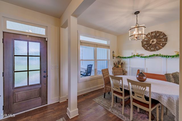 186 Berry Ridge Road, Jonesborough, TN 37659