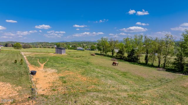 186 Berry Ridge Road, Jonesborough, TN 37659