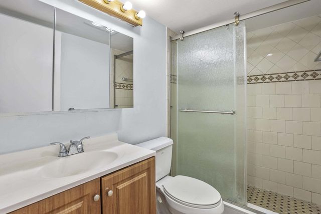 63 Hastings D, West Palm Beach, FL 33417