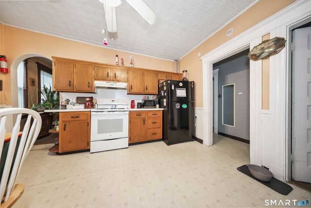 82 Bunker Hill Avenue, Waterbury, CT 06708