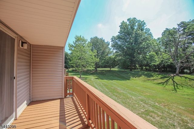 194 Driscoll Ct, Franklin Twp., NJ 08873