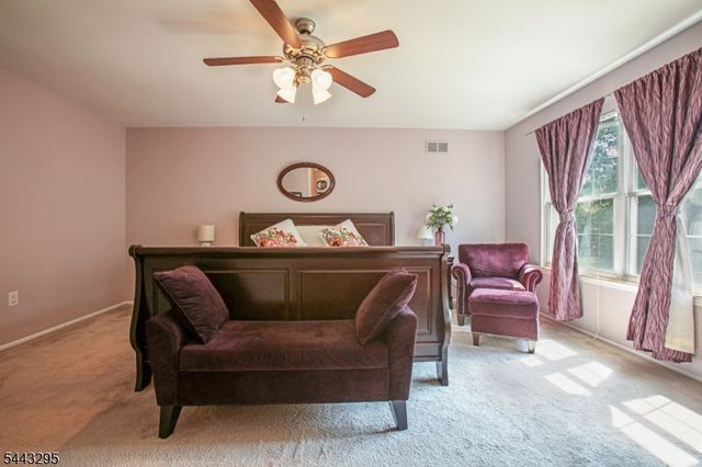 194 Driscoll Ct, Franklin Twp., NJ 08873
