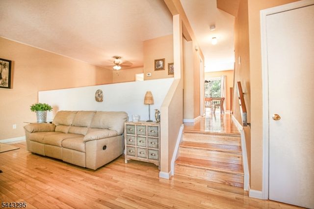 194 Driscoll Ct, Franklin Twp., NJ 08873