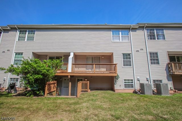 194 Driscoll Ct, Franklin Twp., NJ 08873