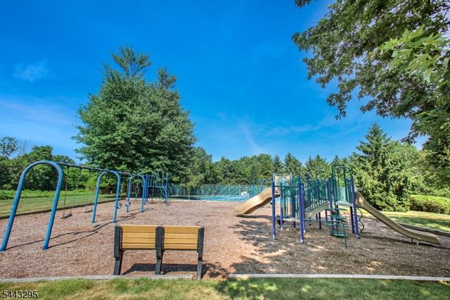 194 Driscoll Ct, Franklin Twp., NJ 08873