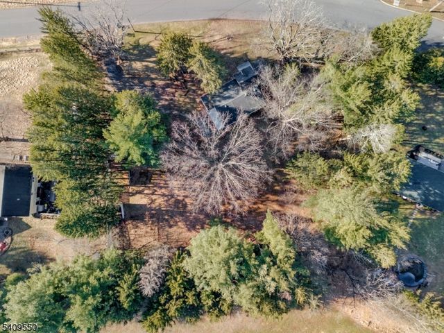 109 Lilac Dr, Clinton Twp., NJ 08801