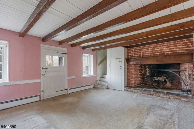 109 Lilac Dr, Clinton Twp., NJ 08801