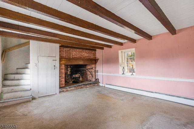 109 Lilac Dr, Clinton Twp., NJ 08801