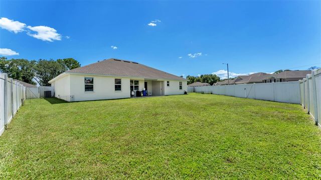 283 COVE AT EAGLE LAKE CIRCLE, Eagle Lake, FL 33839