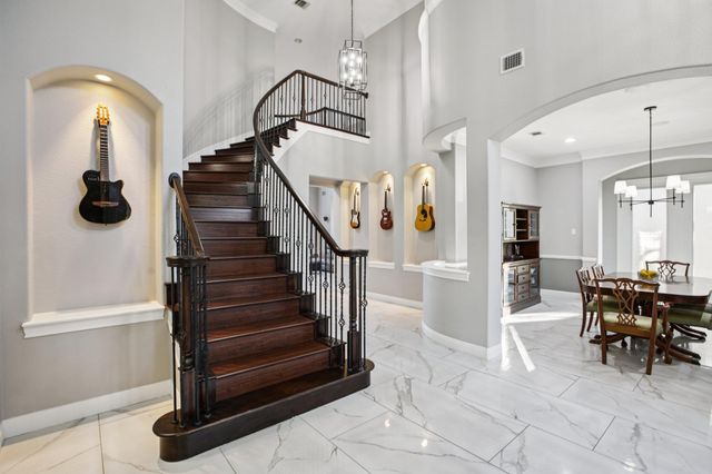 1809 Eagles Glen CV, Austin, TX 78732