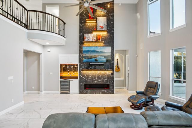 1809 Eagles Glen CV, Austin, TX 78732