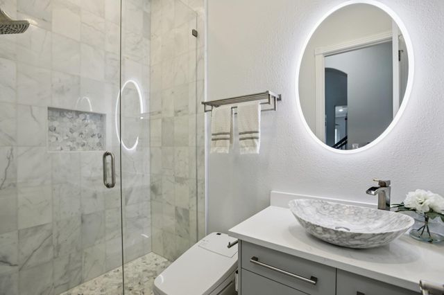 1809 Eagles Glen CV, Austin, TX 78732