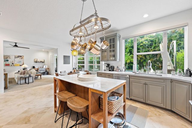 76 Princewood Lane, Palm Beach Gardens, FL 33410