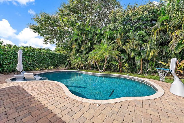 76 Princewood Lane, Palm Beach Gardens, FL 33410
